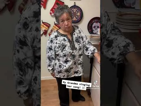 Quien escribio hasta la miel amarga